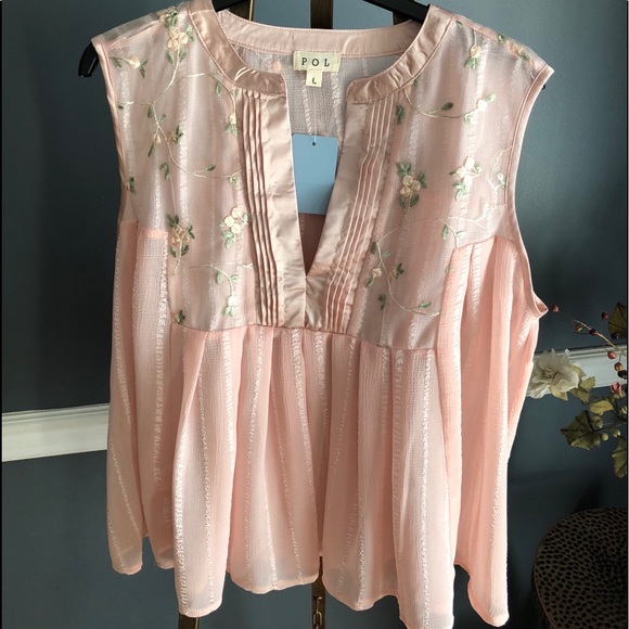 Sleeveless blouse by POL - Picture 2 of 7